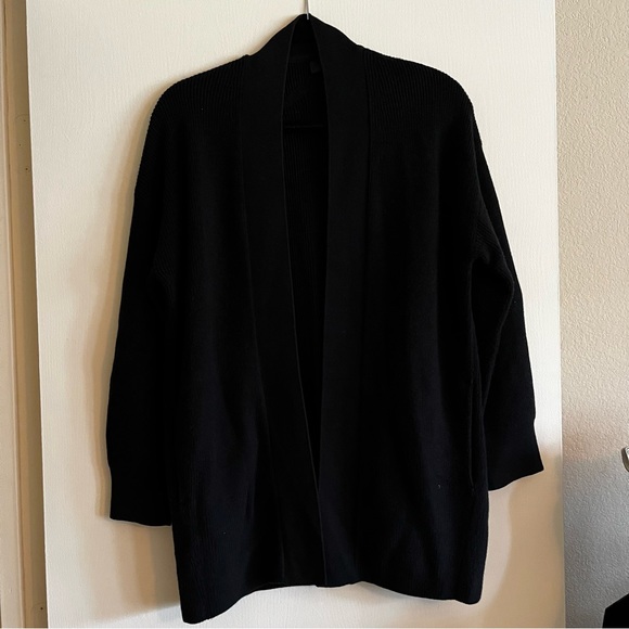 Lululemon Merino Wool-Blend Ribbed
Long Wrap Sweater - Picture 6 of 7